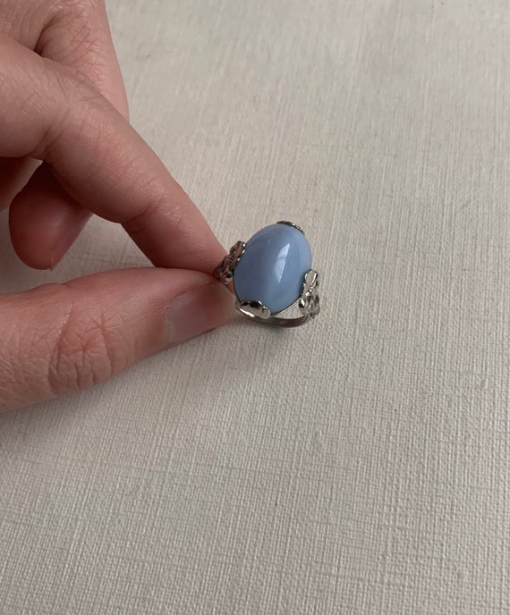 Vintage Avon silver tone blue moonshine cabochon s