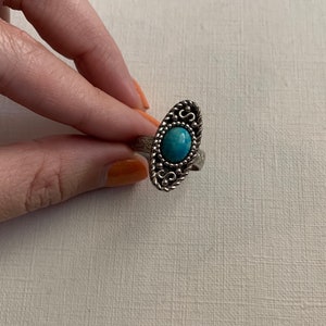 Vintage Sarah Coventry ‘Indian Maiden 1973’ silver tone stamped oval faux turquoise adjustable ring