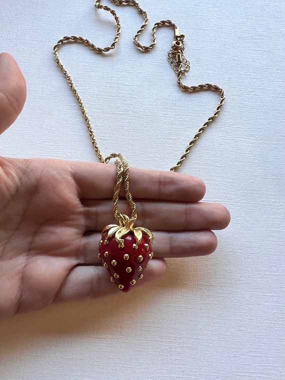 Vintage Avon gold tone chain red strawberry pendan