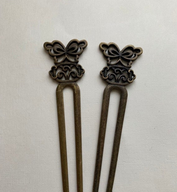Vintage butterfly brass tone set of Asian inspire… - image 1
