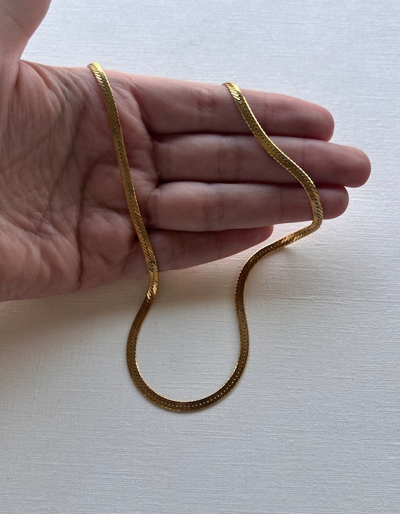 Vintage minimalist gold tone snake chain necklace