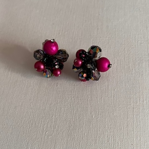 Vintage Vendome pink and smokey grey bead clip on earrings