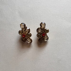 Vintage midcentury brown crystal clip on earrings