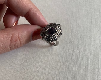 Vintage Avon silver tone hematite and amethyst ring size 7