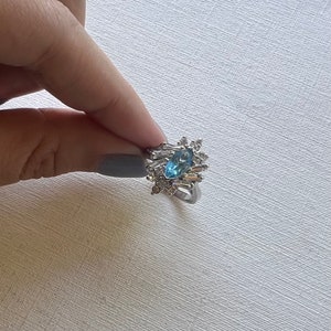 Vintage silver tone light marquise cubic zirconia cluster ring size 7 1/2
