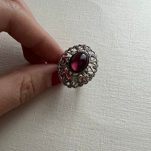 Vintage silver tone filigree purple cabochon adjustable ring