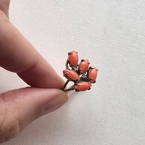 Vintage faux coral marquise rhinestone statement ring size 6.5
