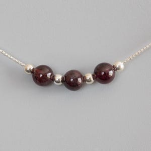 Natural Garnet Three Beads Set in 925 Sterling Silver Choker Pendant Neckalce