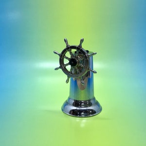 Ship Wheel Lighter Mechanical Mid Century Vintage
