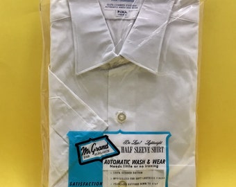 Vintage 1960s White Cotton Half Sleeve Shirt, Size 15