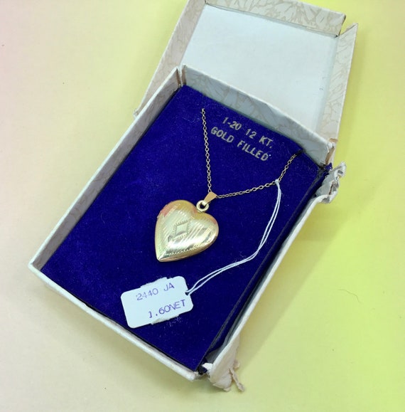 1-20 12Kt Gold Filled Etched Heart Locket #2440 - image 3