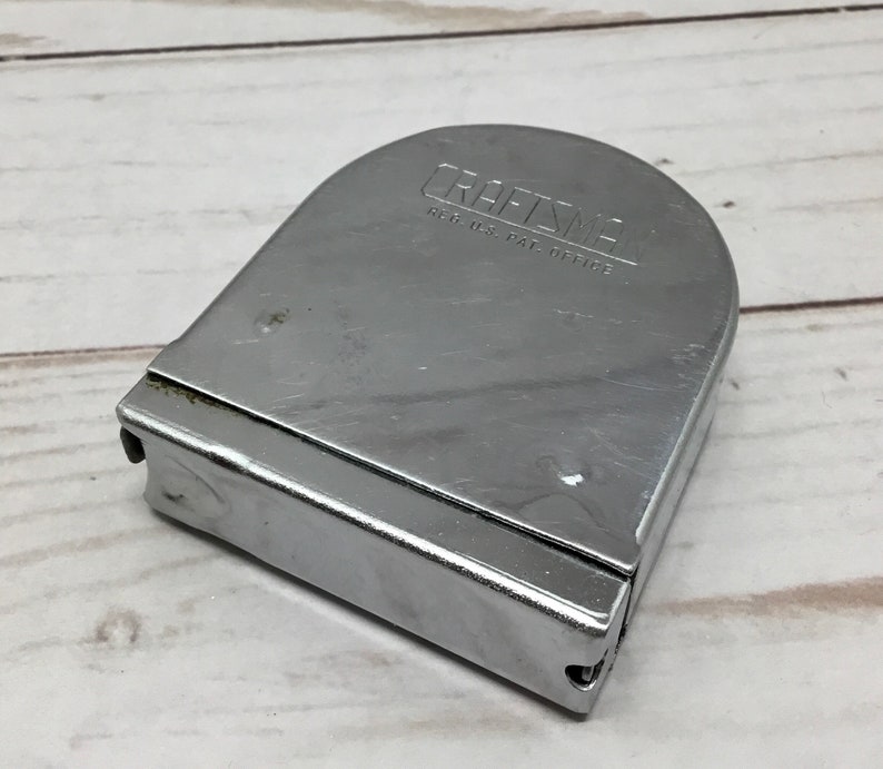 1930s Craftman Silver Pocket Measuring Tape with Upside Down Window 3934