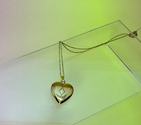 1-20 12Kt Gold Filled Etched Heart Locket #2440 - image 2