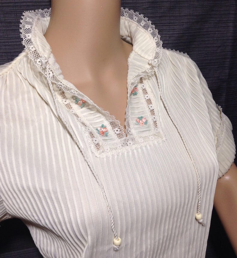 Vintage Blouse; Short Sleaved Cream Pleated with Lace Trim and Flower Embroidery Top