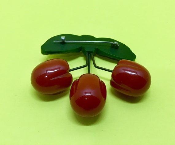 1930s Triple Cherries Rare Bakelite Brooch Pin - image 7