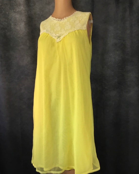 Yellow Nylon Lace Babydoll Style Vintage Lingerie - image 4