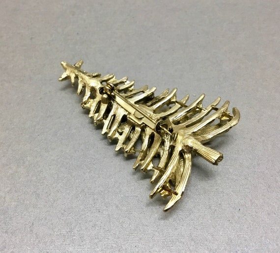 1970’s Gold Toned Christmas Tree Brooch with Gree… - image 2