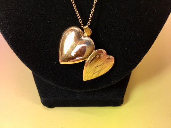 1-20 12Kt Gold Filled Etched Heart Locket #2440 - image 7