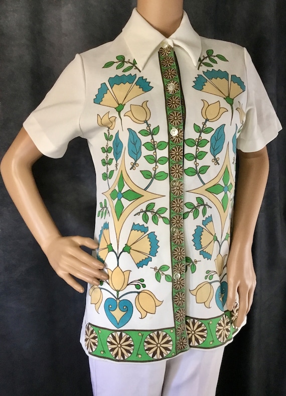 1970’s Polyester Flower Design Button Down Shirt