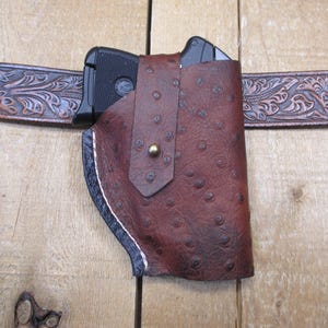 Ruger LCP, LCP II, Max 380, étui en cuir, avec/sans protection laser Crimson Trace. Cuir de vachette marron à motif d'autruche. Fabriqué par le vendeur aux États-Unis image 2