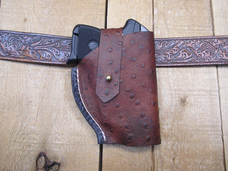 Ruger LCP, LCP II, Max 380, étui en cuir, avec/sans protection laser Crimson Trace. Cuir de vachette marron à motif d'autruche. Fabriqué par le vendeur aux États-Unis image 2