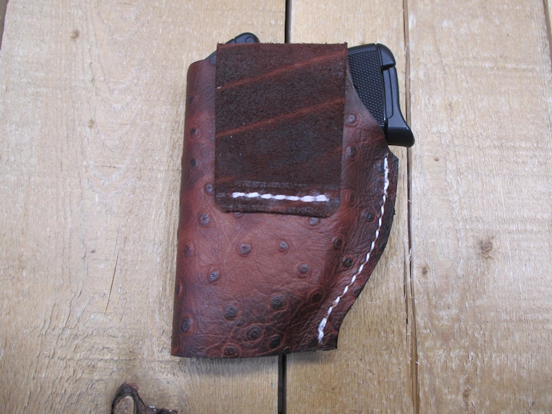 Ruger LCP, LCP II, Max 380, étui en cuir, avec/sans protection laser Crimson Trace. Cuir de vachette marron à motif d'autruche. Fabriqué par le vendeur aux États-Unis image 4