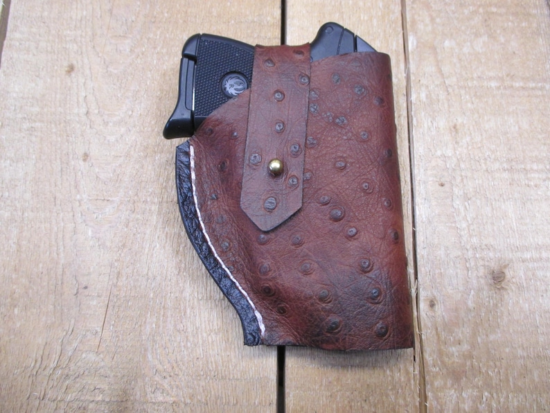 Ruger LCP, LCP II, Max 380, étui en cuir, avec/sans protection laser Crimson Trace. Cuir de vachette marron à motif d'autruche. Fabriqué par le vendeur aux États-Unis image 3