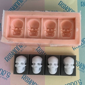 3D Skull Halloween Snap Bar mould