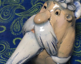 WEIHNACHTSMANN, Keramik Figur, beige, verspielt