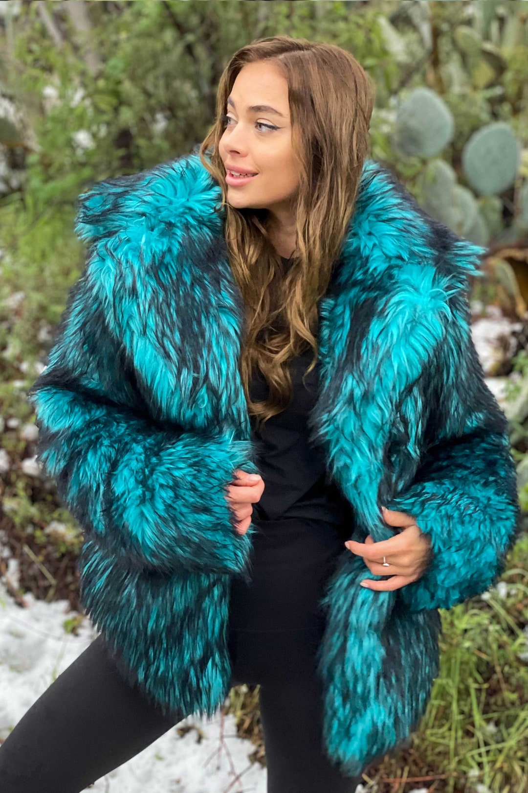 Outer Edge emerald green faux fur coat zip front hooded pockets women’s size L