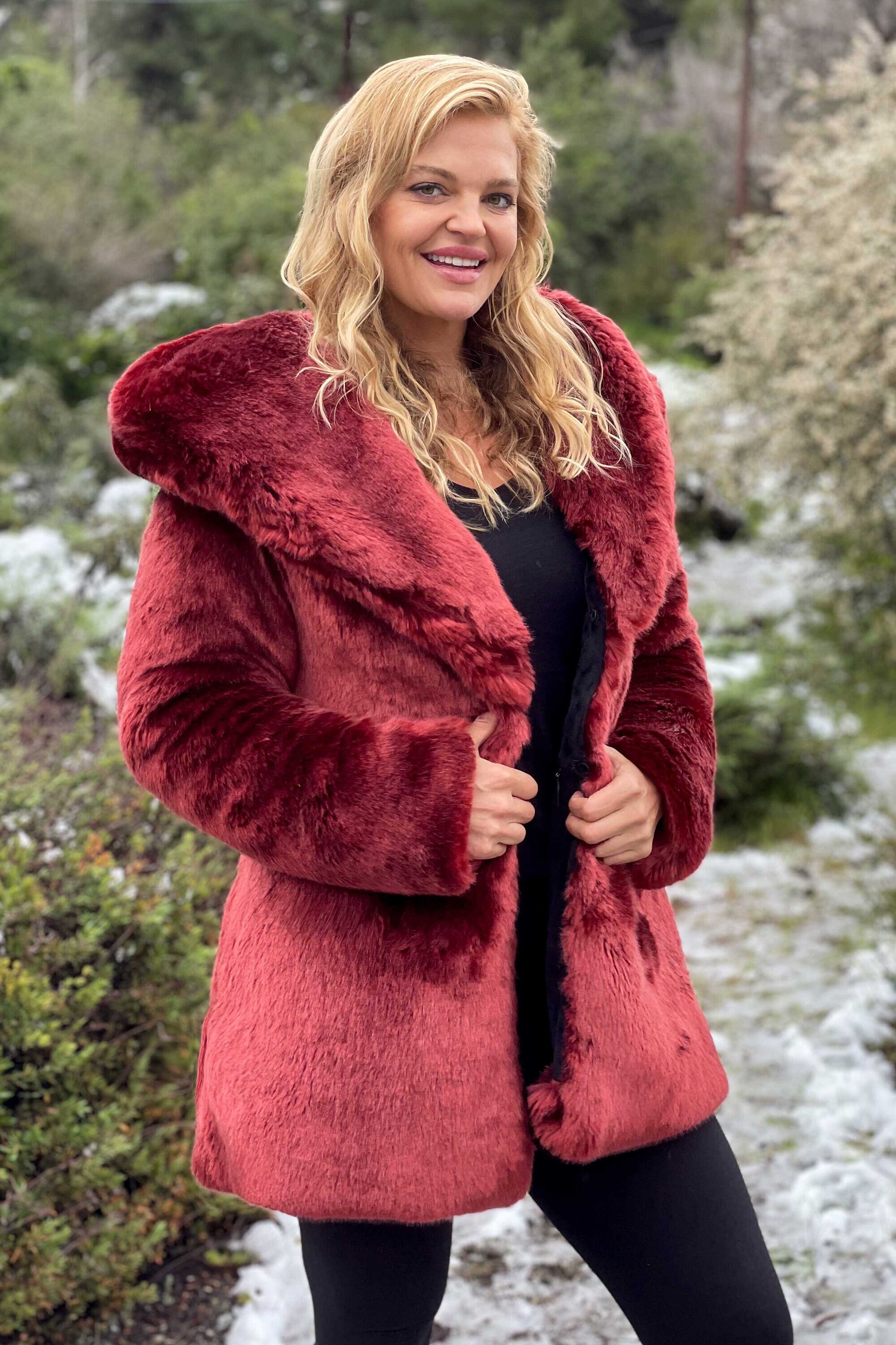 コート Winter Snow High Neck Fur Short Coat (3color) il_fullxfull.5012998478_j6gb.jpg