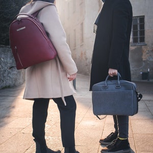 Sac à dos en cuir pour femme, spacieux et élégant image 10