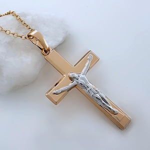 Jesus Kreuz Halskette Kruzifix Kreuz Halskette vergoldetes Kreuz. Wählen Sie Sterling Silber oder Gold gefüllte Kette