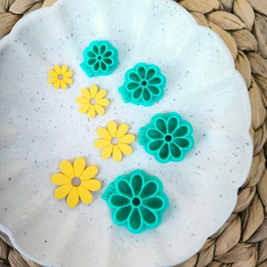 R071 Flower cutter l Polymer clay cutter l Clay cutter l Fimo clay cutter l Clay cutter l Earring mold