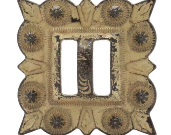 Slotted Concho Square Rustic Golden  1-1/4" 2867-32S