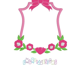 Diseño de bordado con marco decorativo: Borde con escudo floral (descarga digital)
