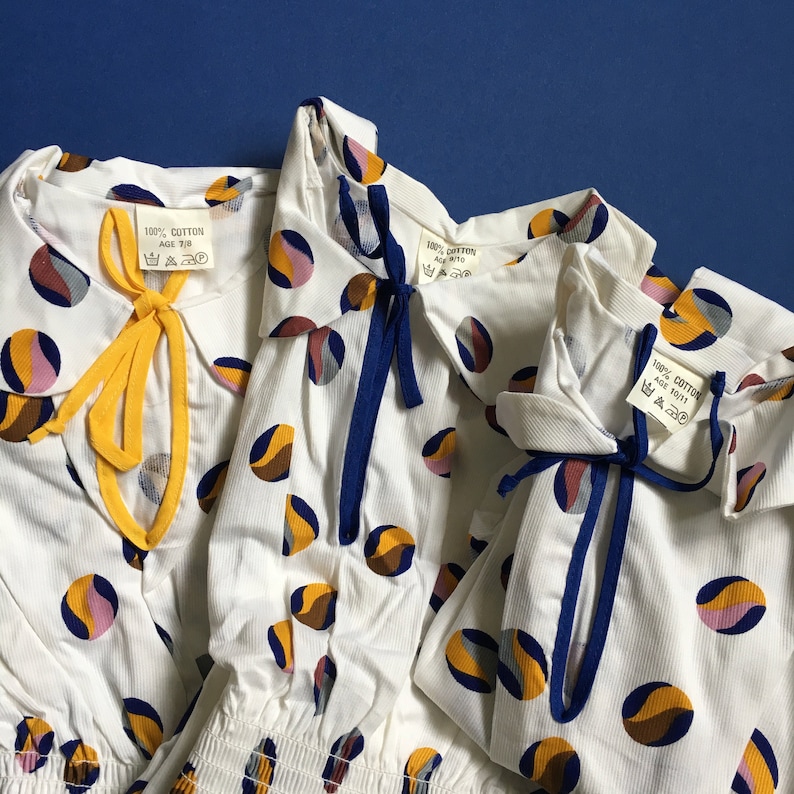 Vintage 1960s 1970s white needlecord summer fall cotton dress tunic Unusual spotty marble print Yellow ribbon Age 6 7 8 9 10 11 12 years