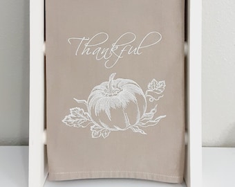 Rustic Fall Pumpkin Towels, Embroidered Thankful Grateful, Kitchen Linens, Autumn Flour Sack Towel, Thanksgiving Towels, Farmhouse Decor