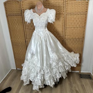huge princess wedding dresses there are no extra cost to do custom size and color Princess Wedding Dresses & Royal