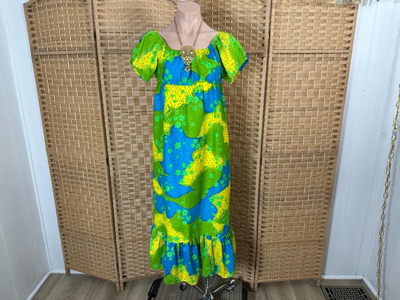green emerald velvet dress Lime Green Amantis Sheer Maxi DressLime Green Amantis Sheer Maxi Dress –  Scorpio Rizing