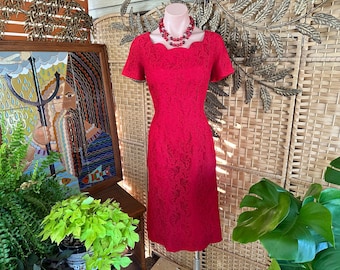 Vestido vintage de encaje rojo de los años 50 y 60 con pinzas dobles, cremallera metálica, etiqueta de Edith Flagg, Marilyn Monroe, Joan de Mad Men, talla pequeña, 89 cm de ancho, 68 cm de ancho, 91 cm de alto.