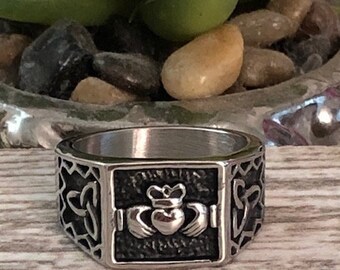 Claddagh Ring, Mens Stainless Steel Retro Vintage Celtic Knot Claddagh Style Signet Promise Ring For Him, Anniversary Ring for Men and Women