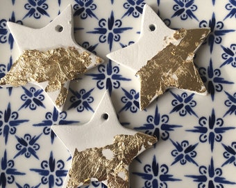 White Clay Medium Stars, Gold Leaf Embellishment OR Plain White, Set of 3, Gift Tags, Decoration, Favours