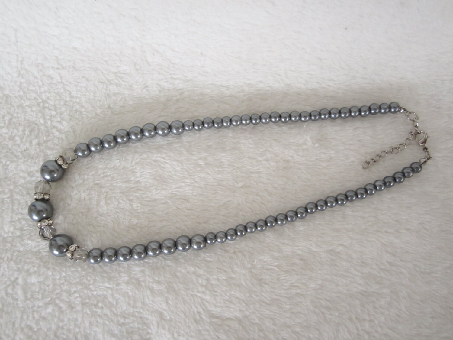 Vintage Necklace Elegant-consists of Powder Gray Round Beads. - Etsy