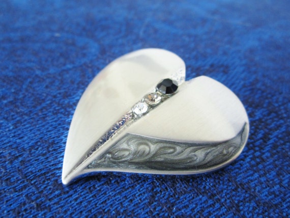 Vintage Heart Shaped Pendant-stainless steel one … - image 3