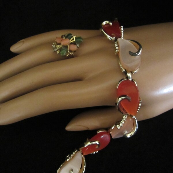 Vintage Bold Art Deco Fashion Jewelry Bracelet-for that gal who dares to be different. 3 orange & 3 light peach teardrop style stones. Gift