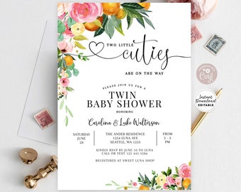 Puede incluir: Una invitación imprimible para una fiesta de bienvenida al bebé de gemelos con un diseño floral que presenta flores rosas y amarillas, hojas verdes y cítricos naranjas. El texto dice "Two Little Cutie Are On The Way" e incluye la fecha, la hora y la ubicación del evento. La invitación es personalizable con Corjl.