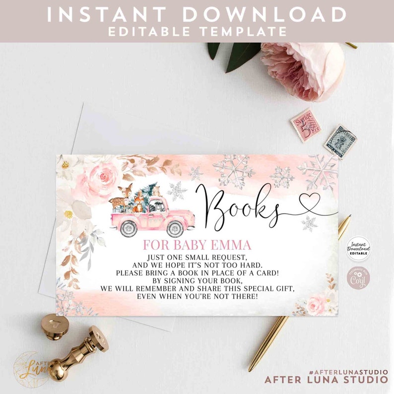 Pu&ograve; includere: Invito a baby shower rosa e bianco con un camioncino rosa che trasporta animali del bosco. L'invito dice "Libri per Baby Emma" e chiede agli ospiti di portare un libro al posto di un biglietto.
