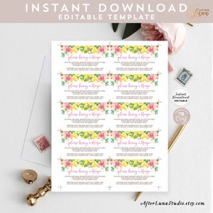 K&ouml;nnte beinhalten: Druckbare Rezeptkarten mit einem Zitronen- und Blumendesign. Die Karten enthalten den Text "please bring a recipe" in Rosa und Wei&szlig;. Der Text lautet: "Wir haben eine kleine Bitte, hoffentlich ist es nicht zu schwer. Bitte bringen Sie Ihr Lieblingsrezept mit, um es mit der zuk&uuml;nftigen Braut zu teilen. Ob Ihre Lieblingssuppe oder ein leckerer Kuchen, Sie k&ouml;nnen ein Rezept mit einem Gru&szlig; von Ihnen unterschreiben."