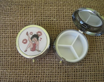 Betty Boop Themed Three-Compartment Pill Box (Choose your image)